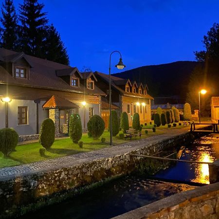 Hotel Gacka Otočac Exteriör bild