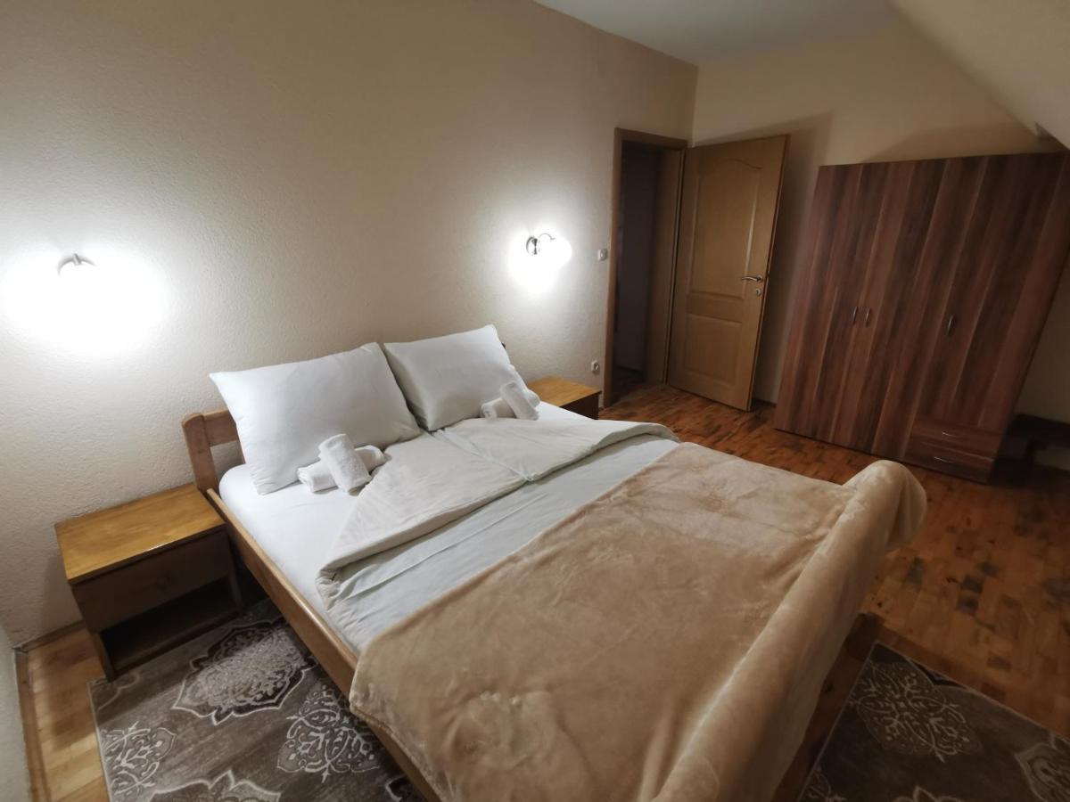 Hotel Gacka Otočac Exteriör bild