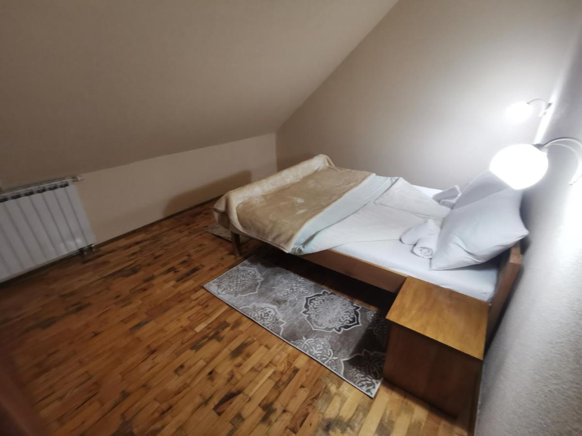 Hotel Gacka Otočac Exteriör bild